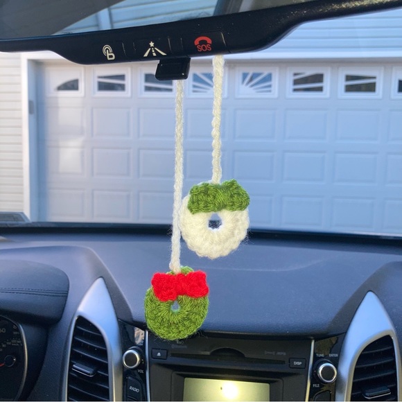 Other - NEW Crochet Green Red & White Holiday Christmas Wreath Car Mirror Accessory